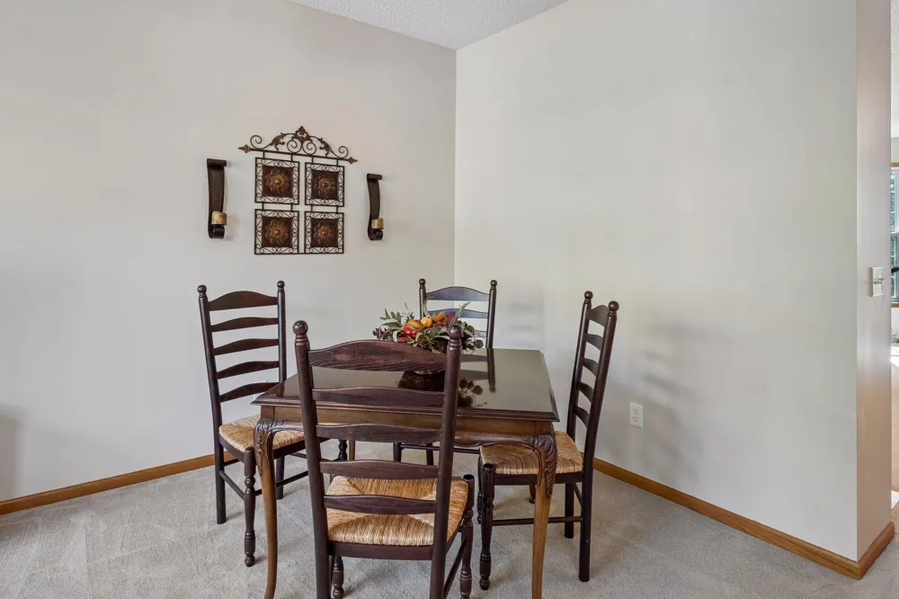 4570 Bulrush Boulevard Shakopee, MN 55379