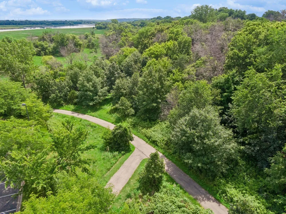 4570 Bulrush Boulevard Shakopee, MN 55379