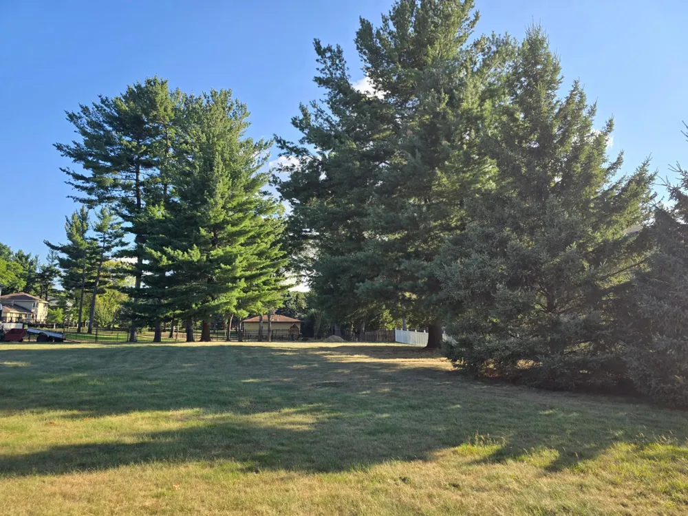 560 Fisher Cir Vadnais Heights, MN 55127