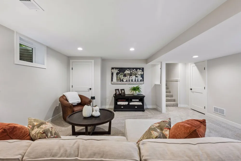 18065 Berry Lane Wayzata, MN 55391
