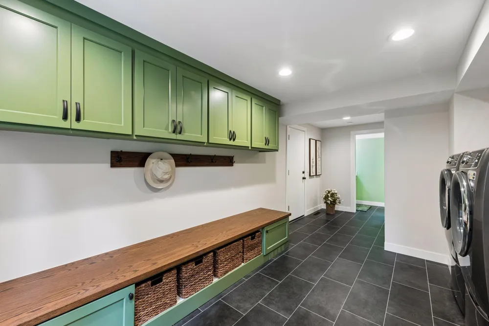 18065 Berry Lane Wayzata, MN 55391