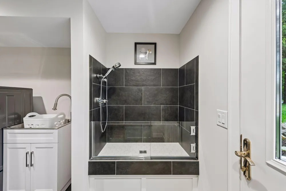 18065 Berry Lane Wayzata, MN 55391