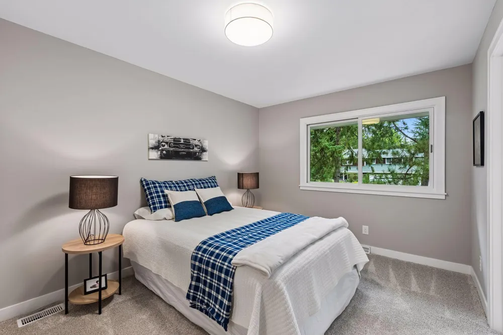 18065 Berry Lane Wayzata, MN 55391