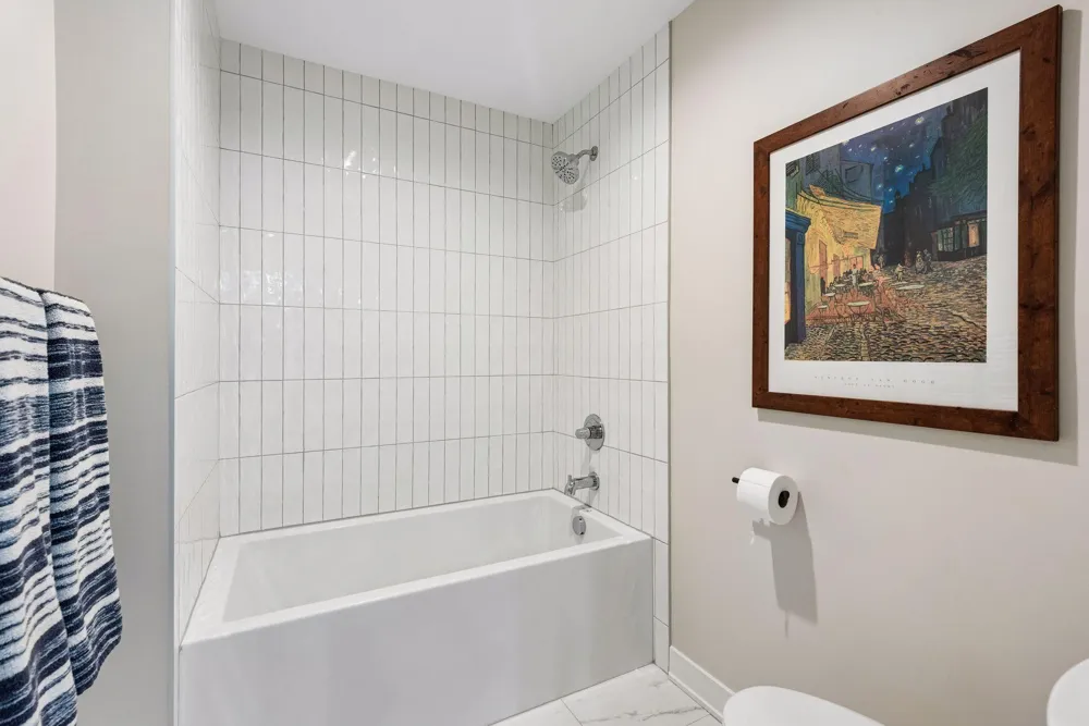 18065 Berry Lane Wayzata, MN 55391