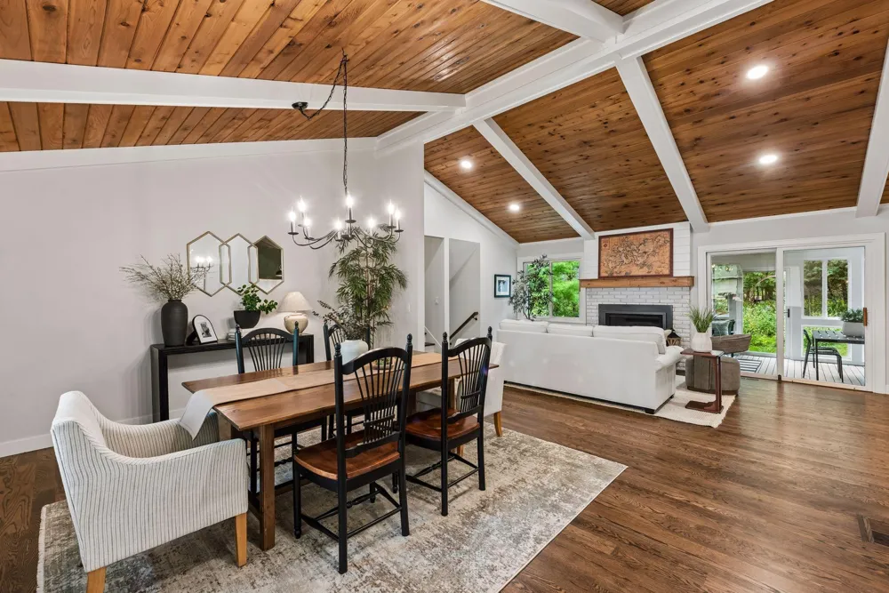 18065 Berry Lane Wayzata, MN 55391