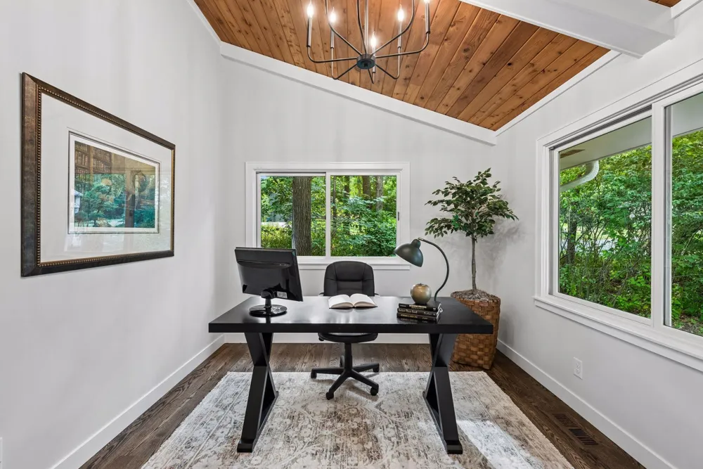 18065 Berry Lane Wayzata, MN 55391