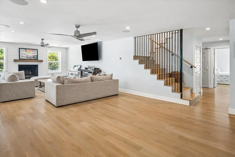 14010 Carillon Drive Dallas, TX 75240