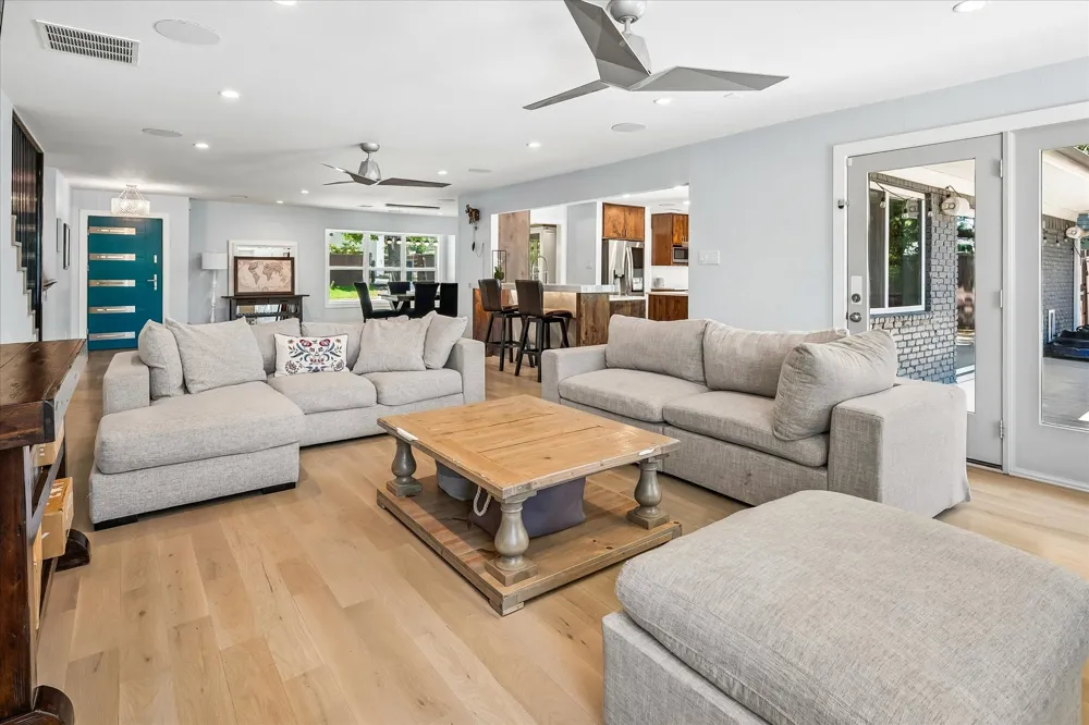 14010 Carillon Drive Dallas, TX 75240