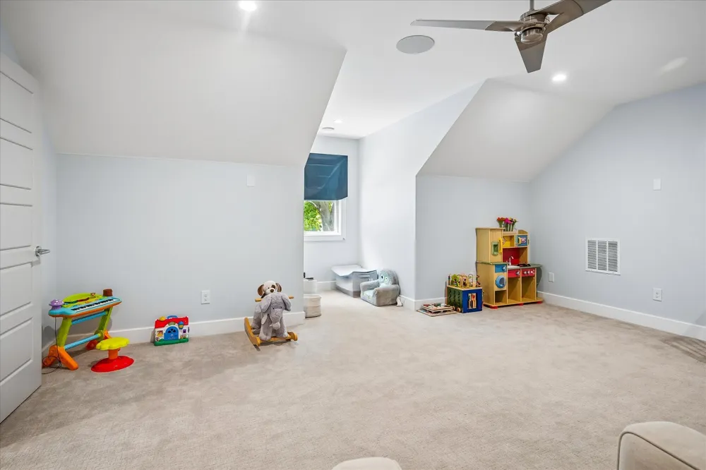 14010 Carillon Drive Dallas, TX 75240