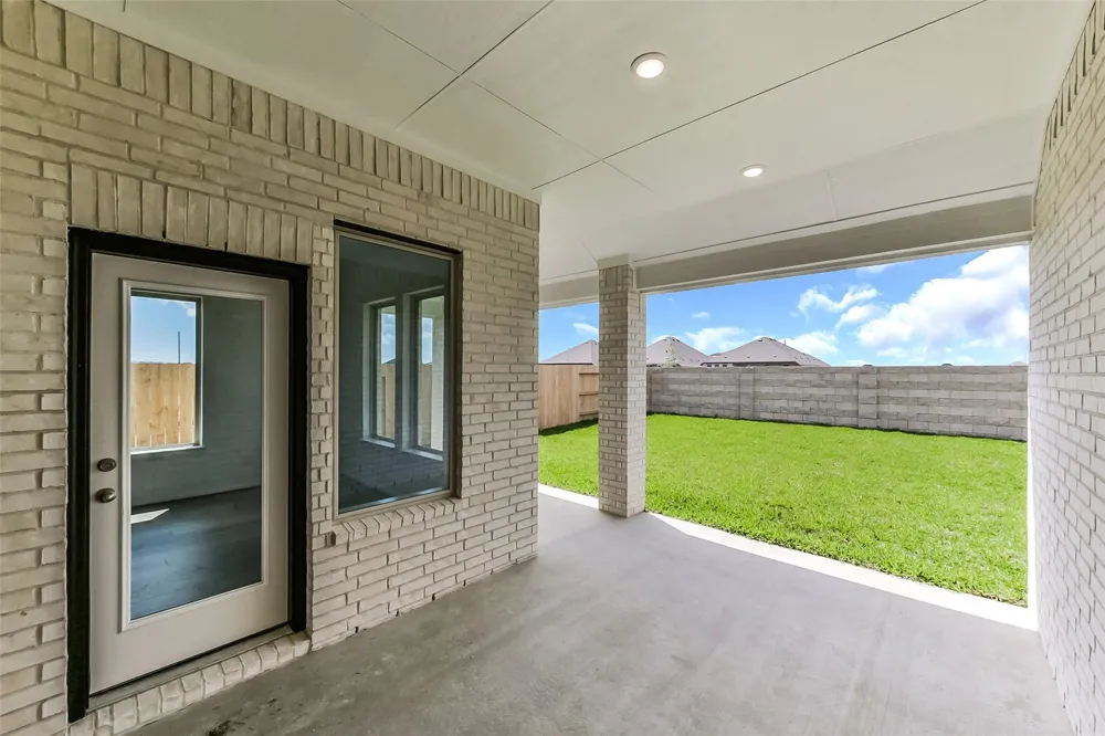 1104 Birds Landing Drive Houston, TX 77355