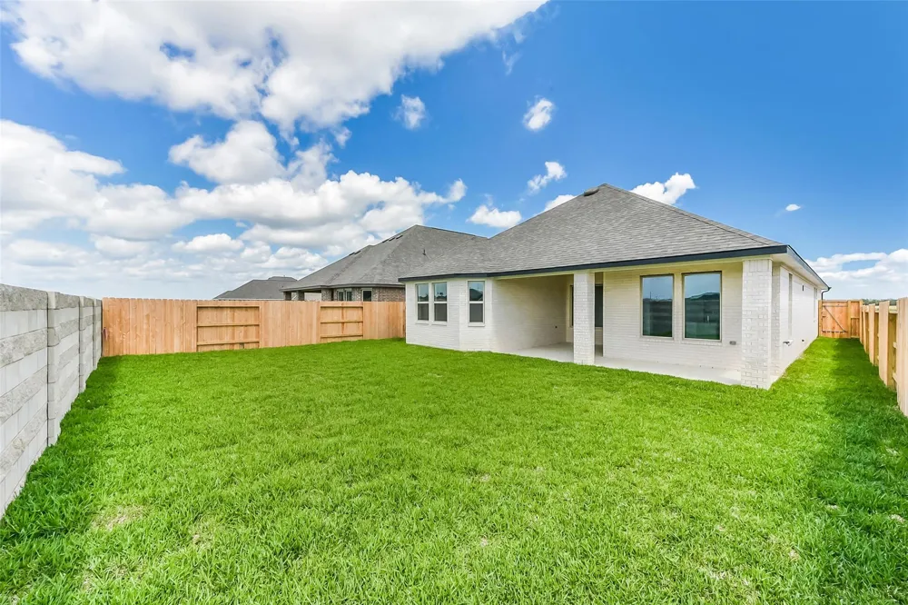 1104 Birds Landing Drive Houston, TX 77355