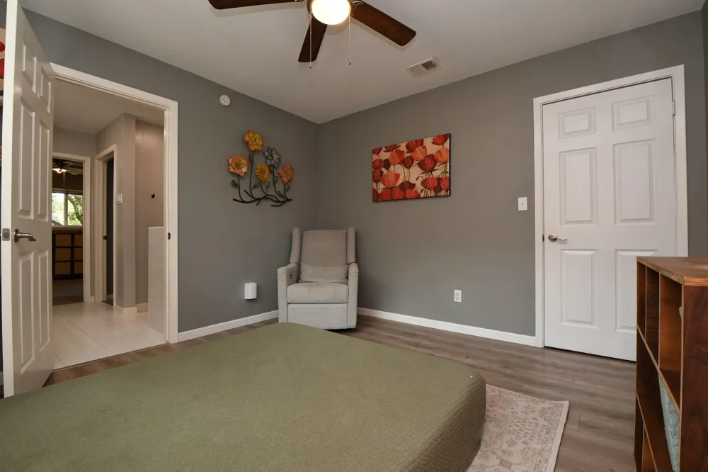 2554 Kevin Lane Houston, TX 77043