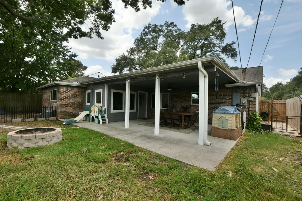 2554 Kevin Lane Houston, TX 77043