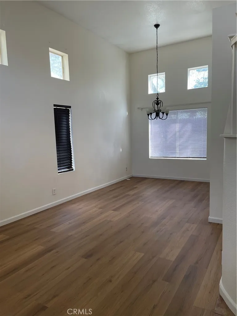 1522 W Avenue H4 Lancaster, CA 93534