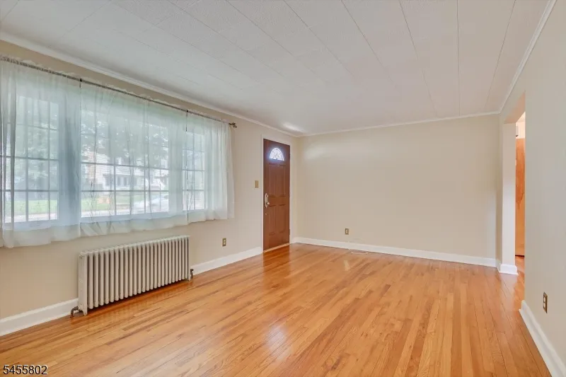 2008 Maple Ave South Plainfield, NJ 07080