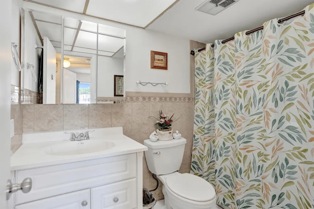 2651 Sunrise Lakes Drive E #104 Sunrise, FL 33322