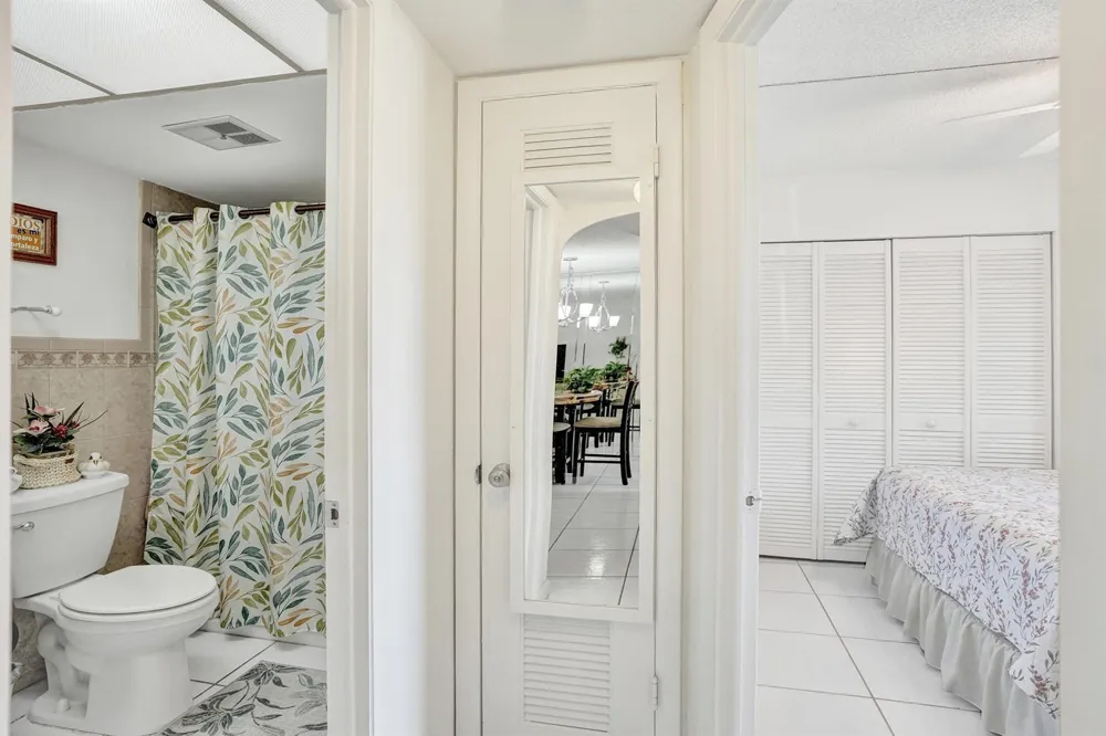 2651 Sunrise Lakes Drive E #104 Sunrise, FL 33322