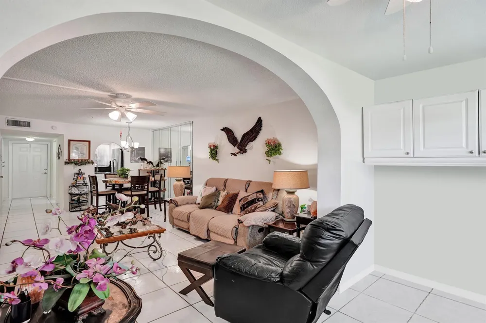 2651 Sunrise Lakes Drive E #104 Sunrise, FL 33322