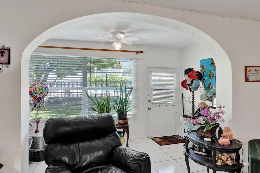 2651 Sunrise Lakes Drive E #104 Sunrise, FL 33322