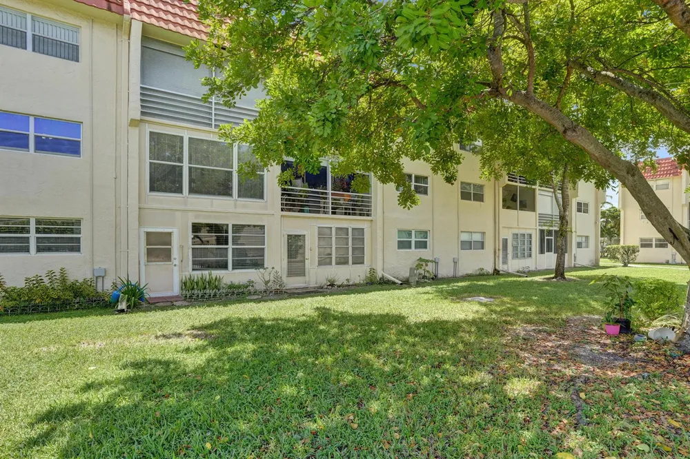 2651 Sunrise Lakes Drive E #104 Sunrise, FL 33322