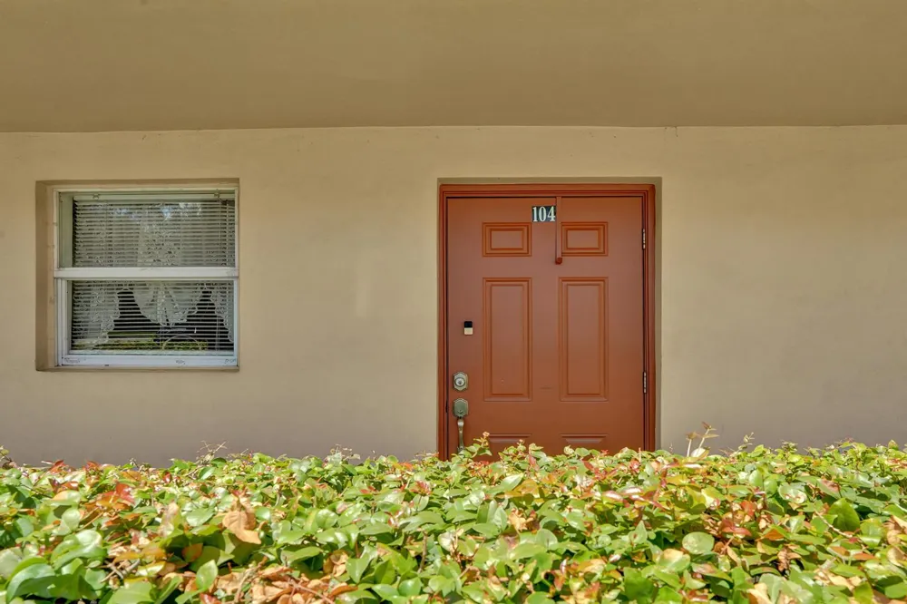 2651 Sunrise Lakes Drive E #104 Sunrise, FL 33322
