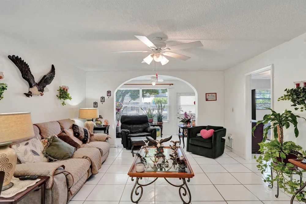 2651 Sunrise Lakes Drive E #104 Sunrise, FL 33322