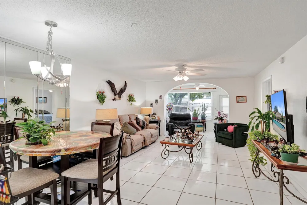 2651 Sunrise Lakes Drive E #104 Sunrise, FL 33322