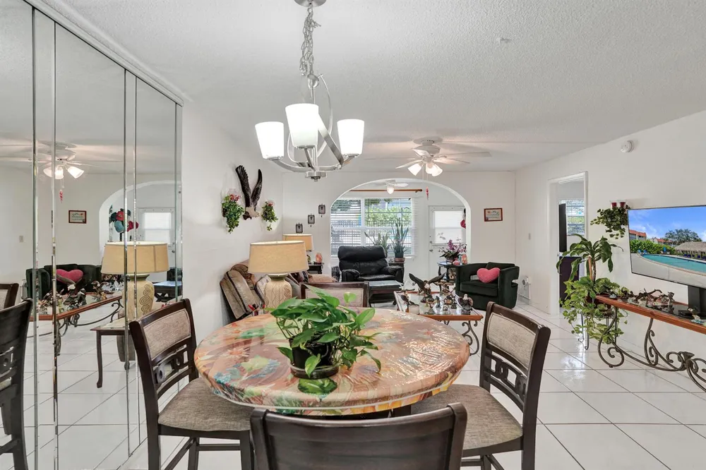 2651 Sunrise Lakes Drive E #104 Sunrise, FL 33322