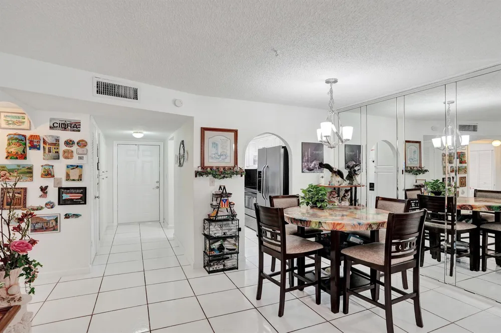 2651 Sunrise Lakes Drive E #104 Sunrise, FL 33322