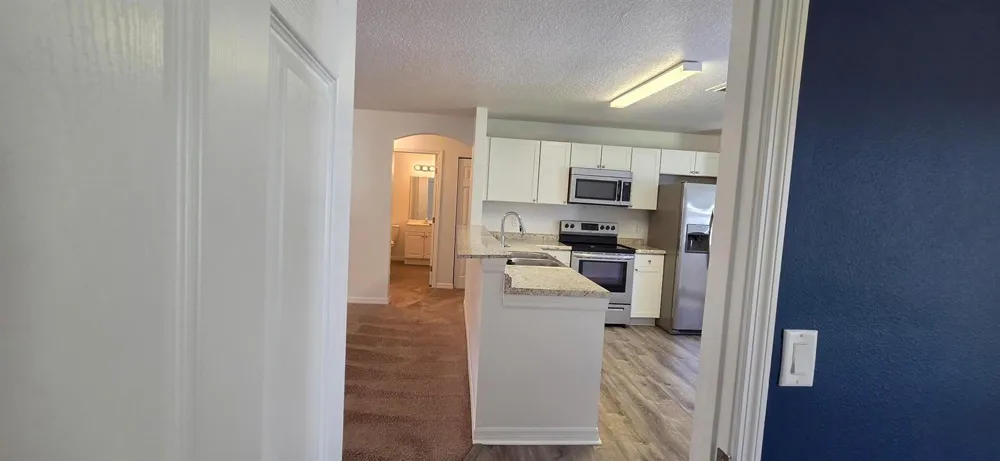 2135 19TH AVENUE SW Vero Beach, FL 32962