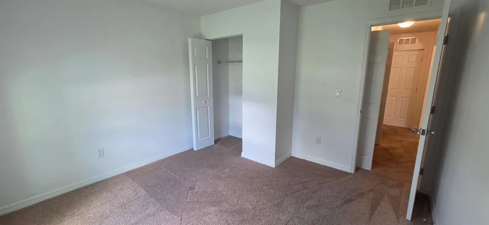2135 19TH AVENUE SW Vero Beach, FL 32962