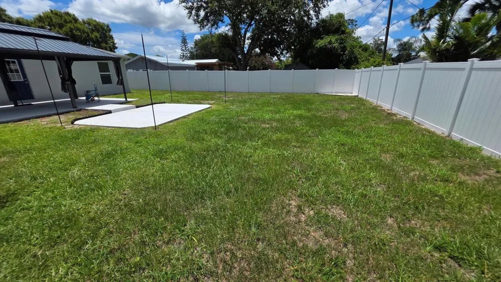 2135 19TH AVENUE SW Vero Beach, FL 32962