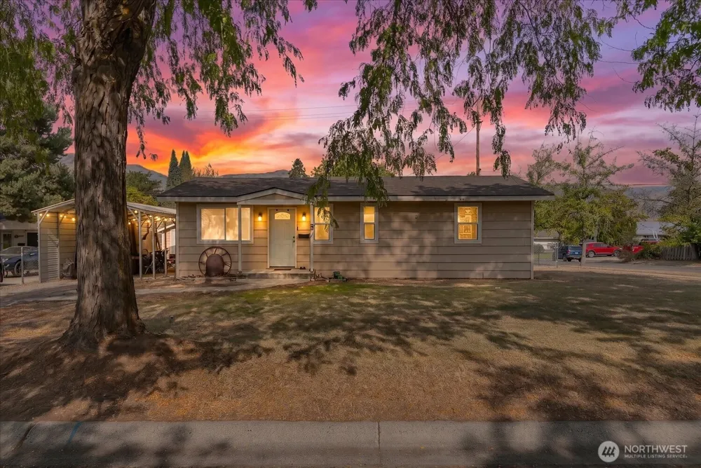 1028 Camas Street Coulee Dam, WA 99116