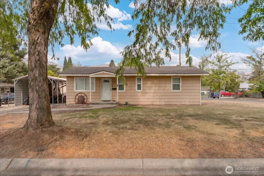 1028 Camas Street Coulee Dam, WA 99116