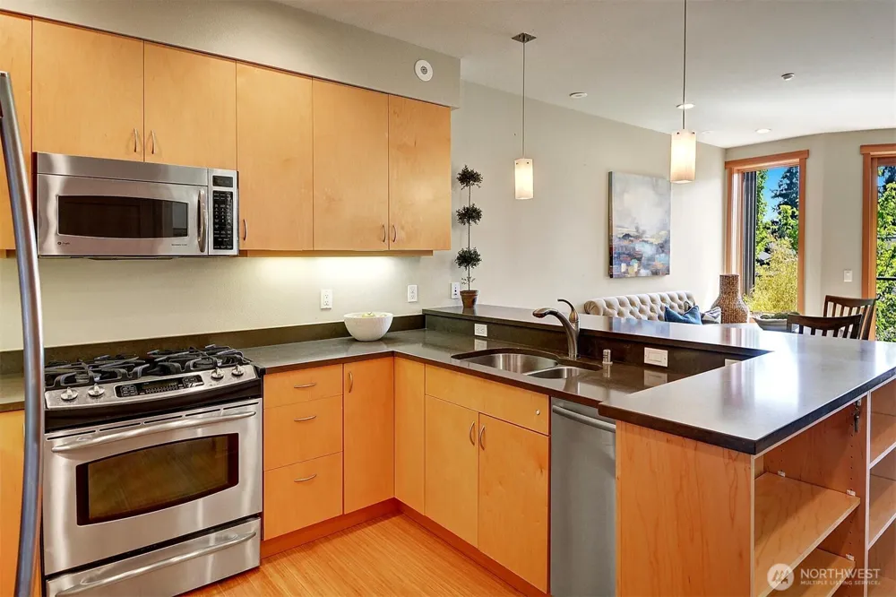 610 Vineyard Lane #A302 Bainbridge Island, WA 98110
