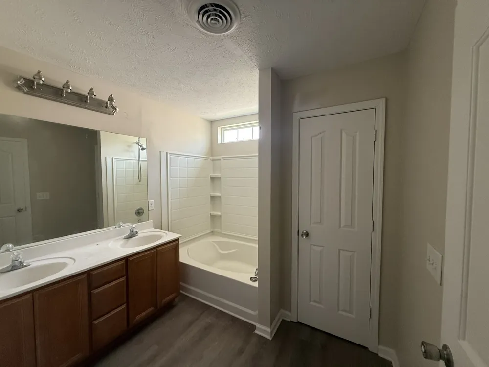 3031 Ace Wintermeyer Dr La Vergne, TN 37086