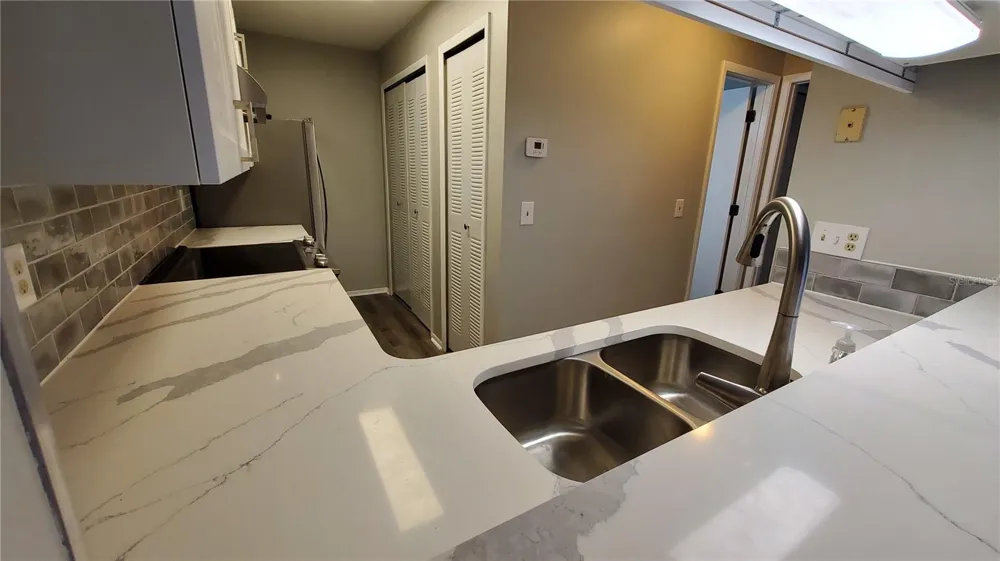 4858 S SEMORAN BOULEVARD #2105 Orlando, FL 32822
