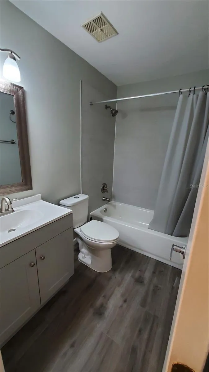 4858 S SEMORAN BOULEVARD #2105 Orlando, FL 32822