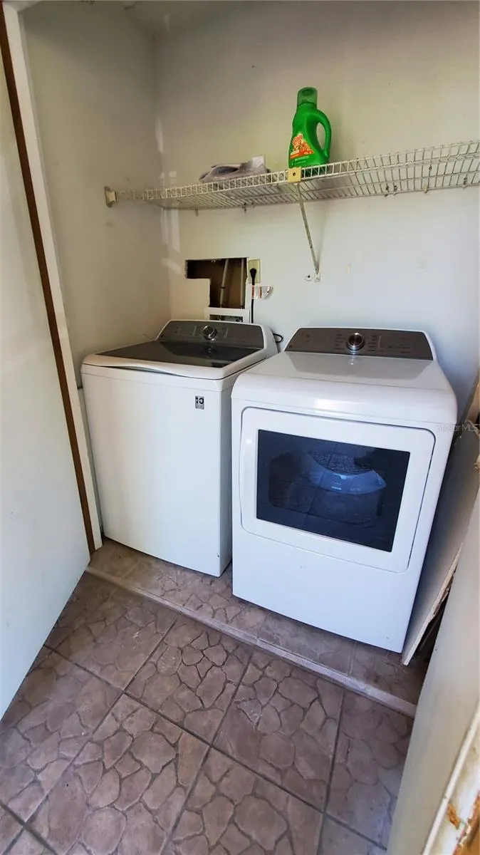 4858 S SEMORAN BOULEVARD #2105 Orlando, FL 32822