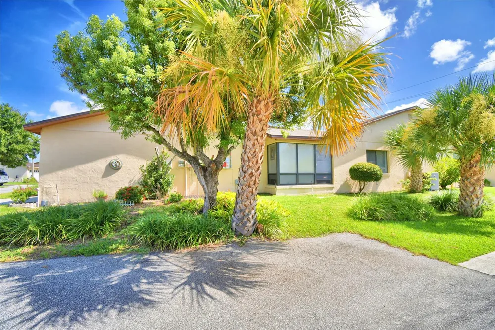 4408 GLENNS LANDING Winter Haven, FL 33884