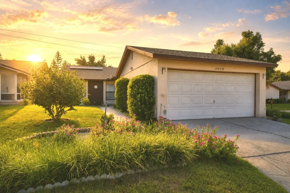 4408 GLENNS LANDING Winter Haven, FL 33884