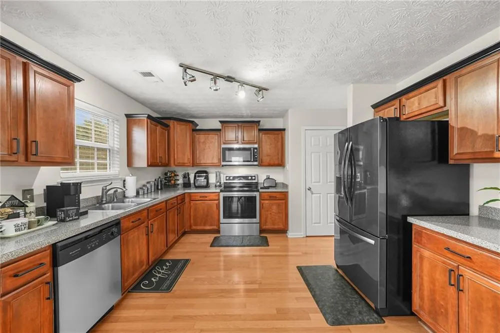 3415 Ashford Loop Ellenwood, GA 30294