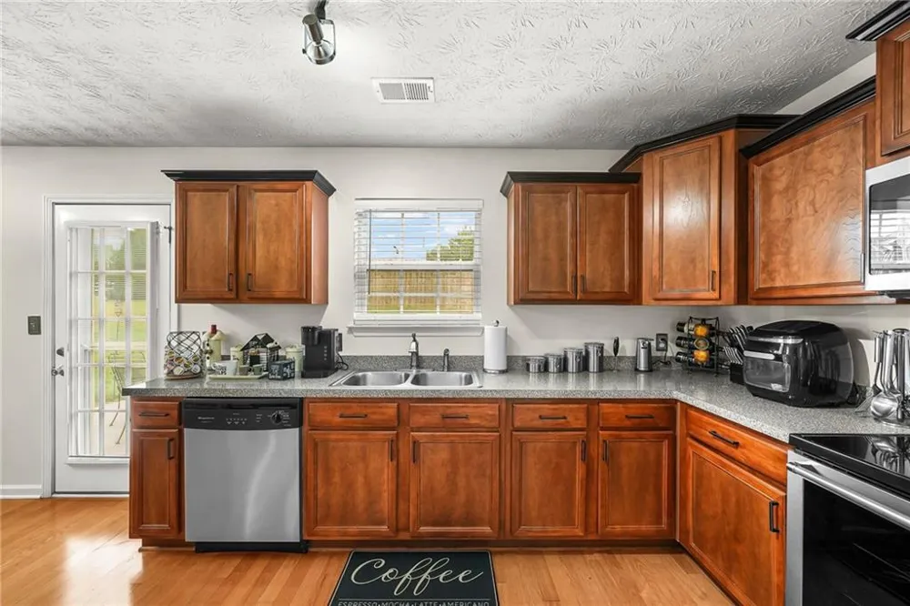 3415 Ashford Loop Ellenwood, GA 30294