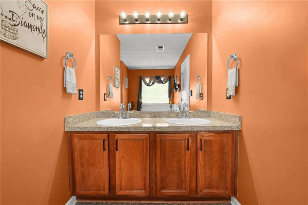 3415 Ashford Loop Ellenwood, GA 30294
