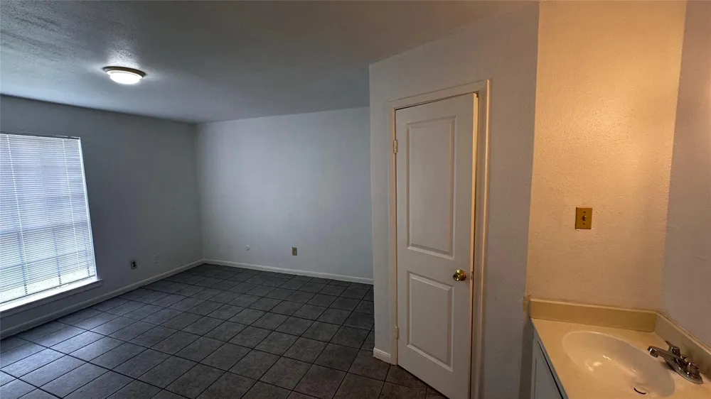 9090 S Braeswood Boulevard #89 Houston, TX 77074