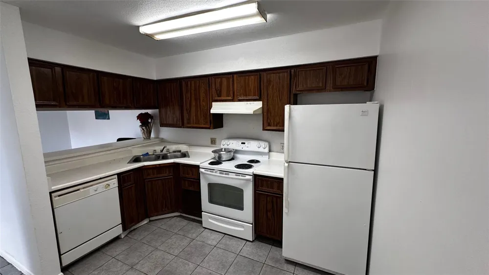 9090 S Braeswood Boulevard #89 Houston, TX 77074