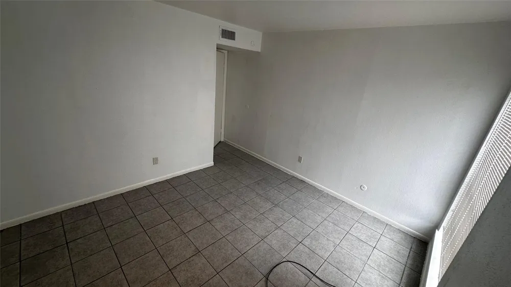 9090 S Braeswood Boulevard #89 Houston, TX 77074