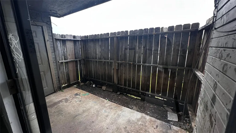 9090 S Braeswood Boulevard #89 Houston, TX 77074