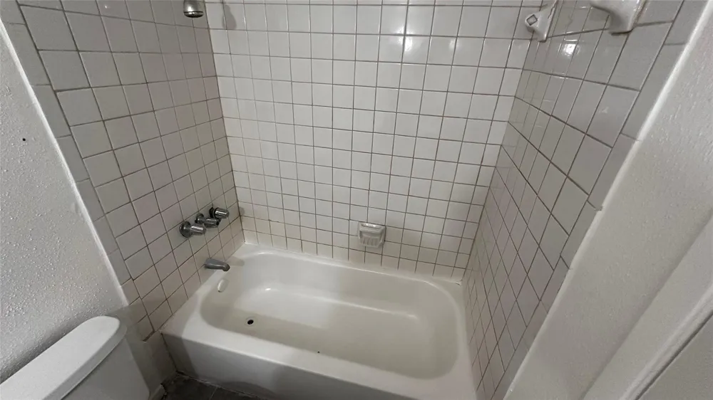 9090 S Braeswood Boulevard #89 Houston, TX 77074