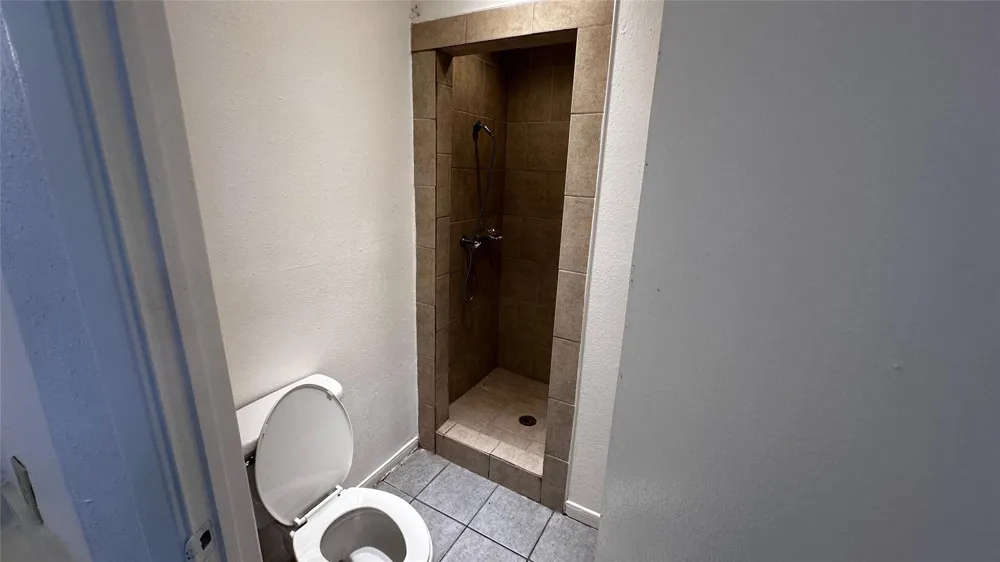 9090 S Braeswood Boulevard #89 Houston, TX 77074